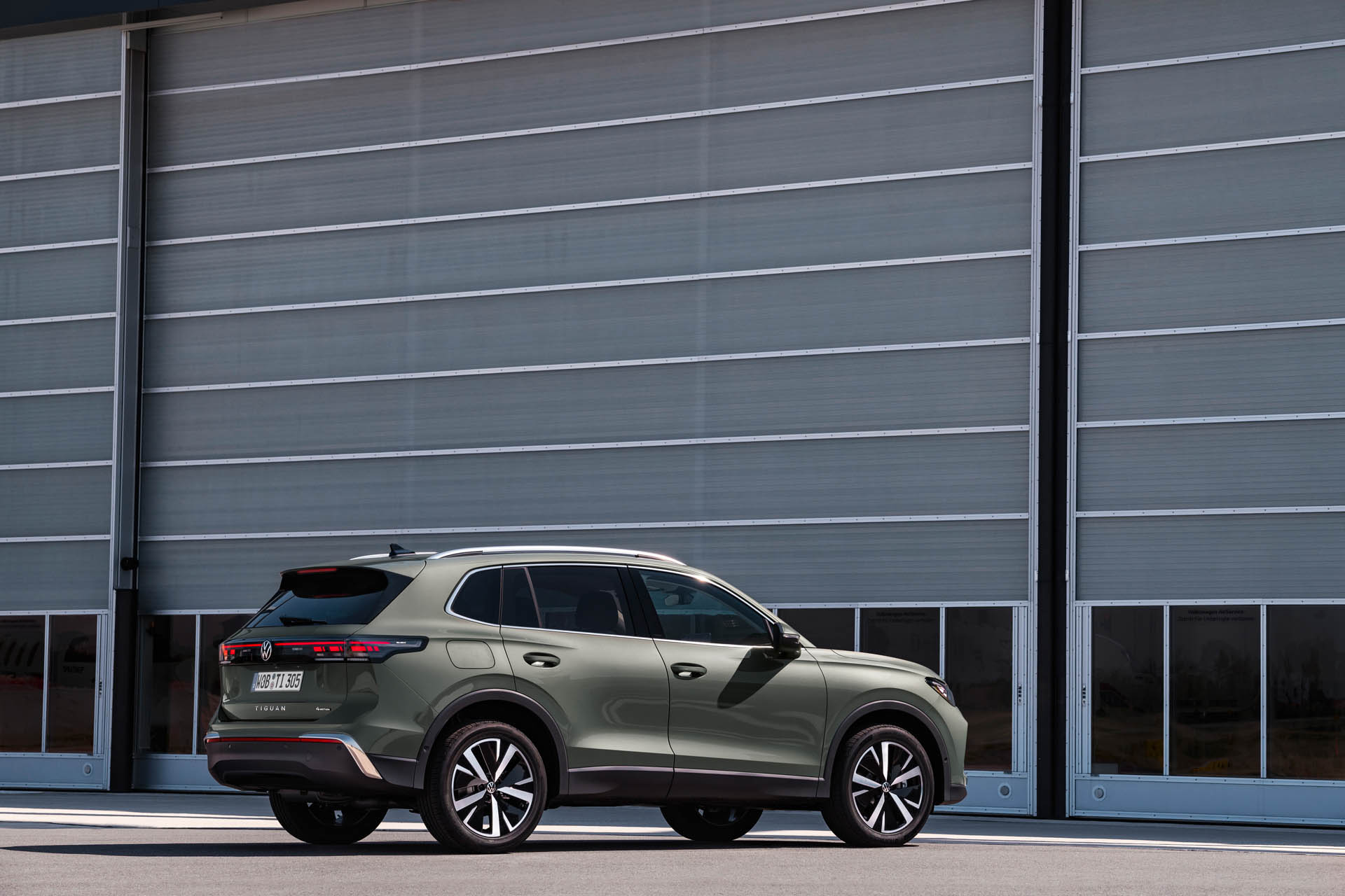 Volkswagen Tiguan 2023 03