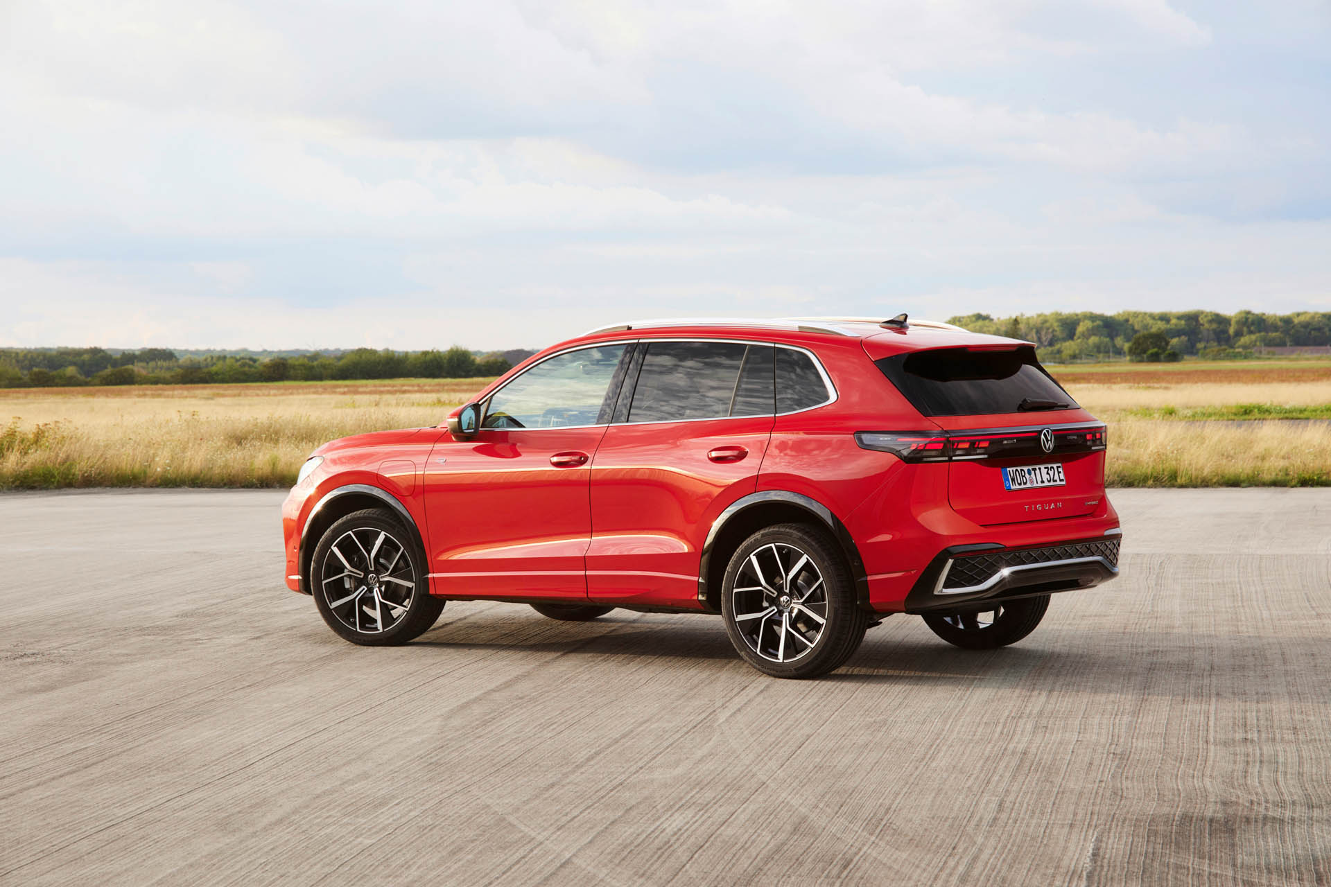 Volkswagen Tiguan R 2023 05