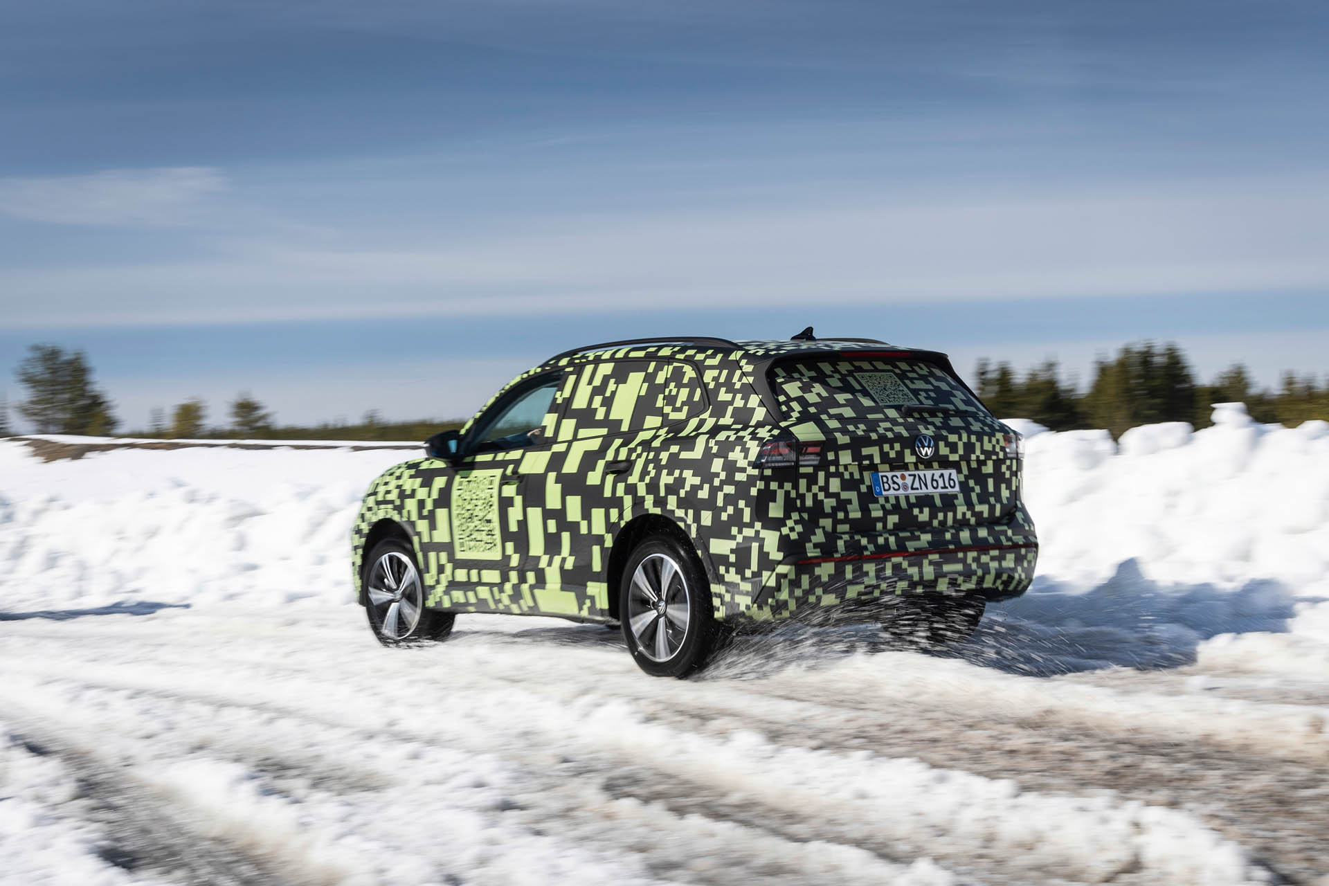 Volkswagen Tiguan camouflage 20