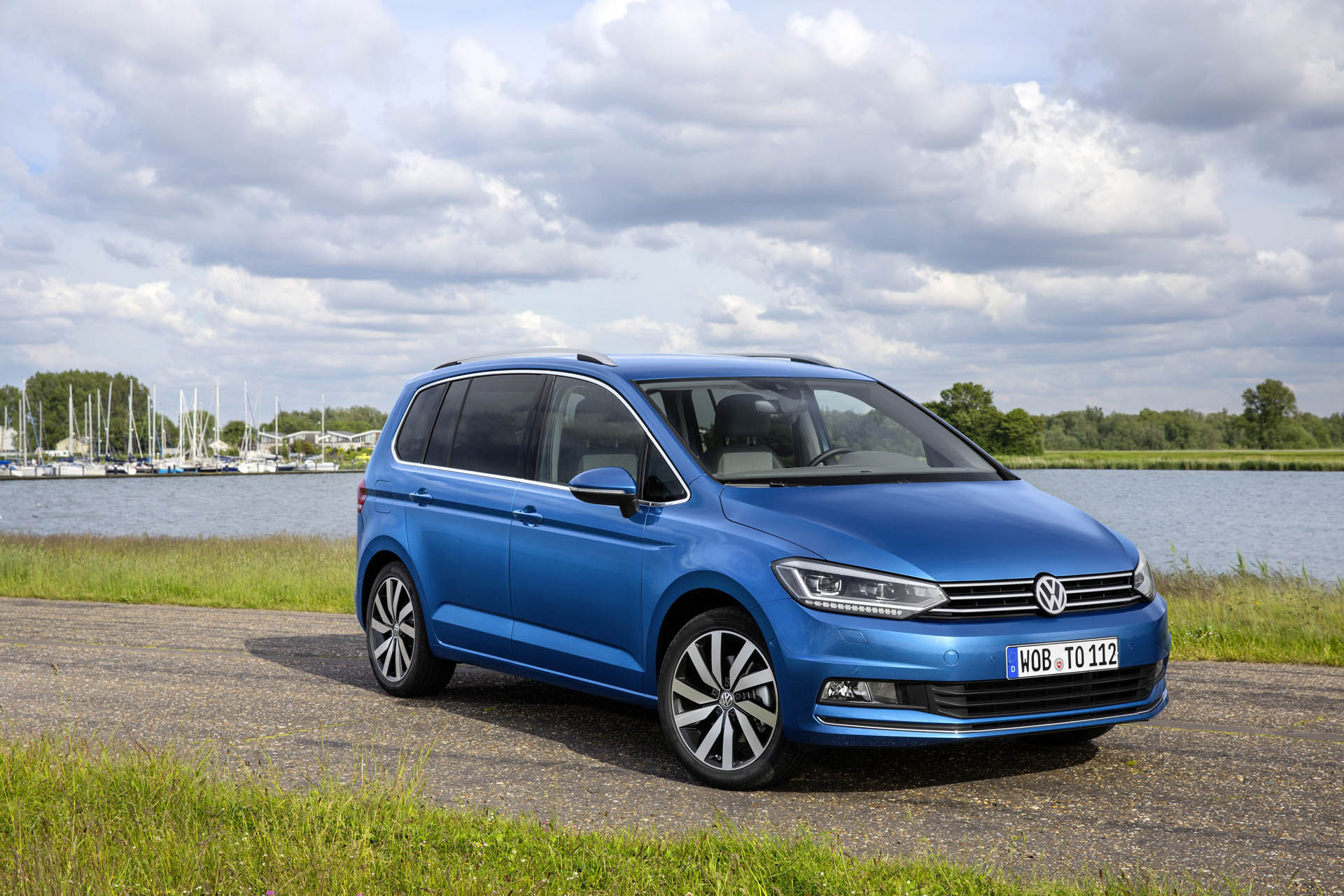 Volkswagen Touran - 20 eves 03