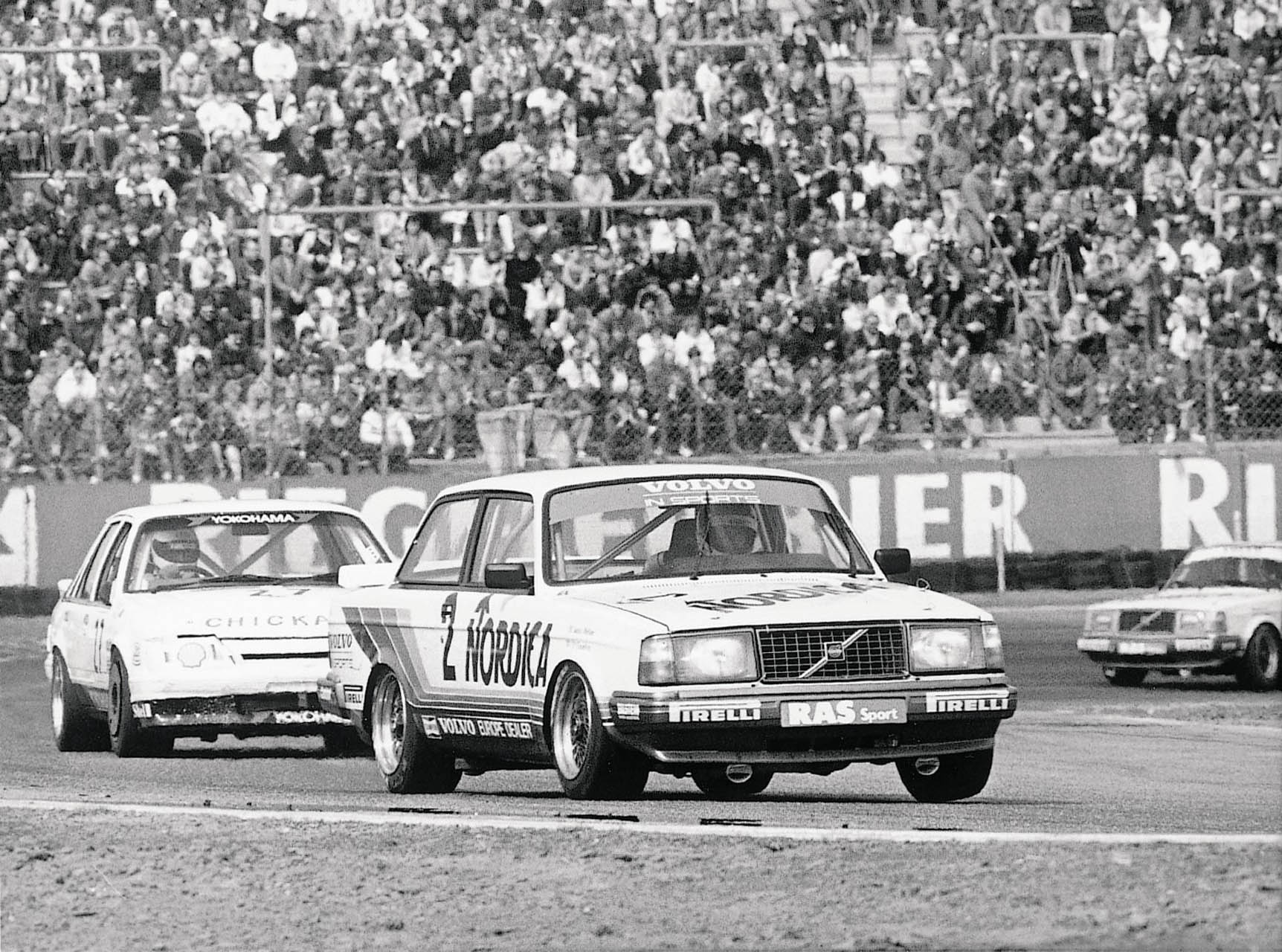 139509 Volvo 242 Group A racecar