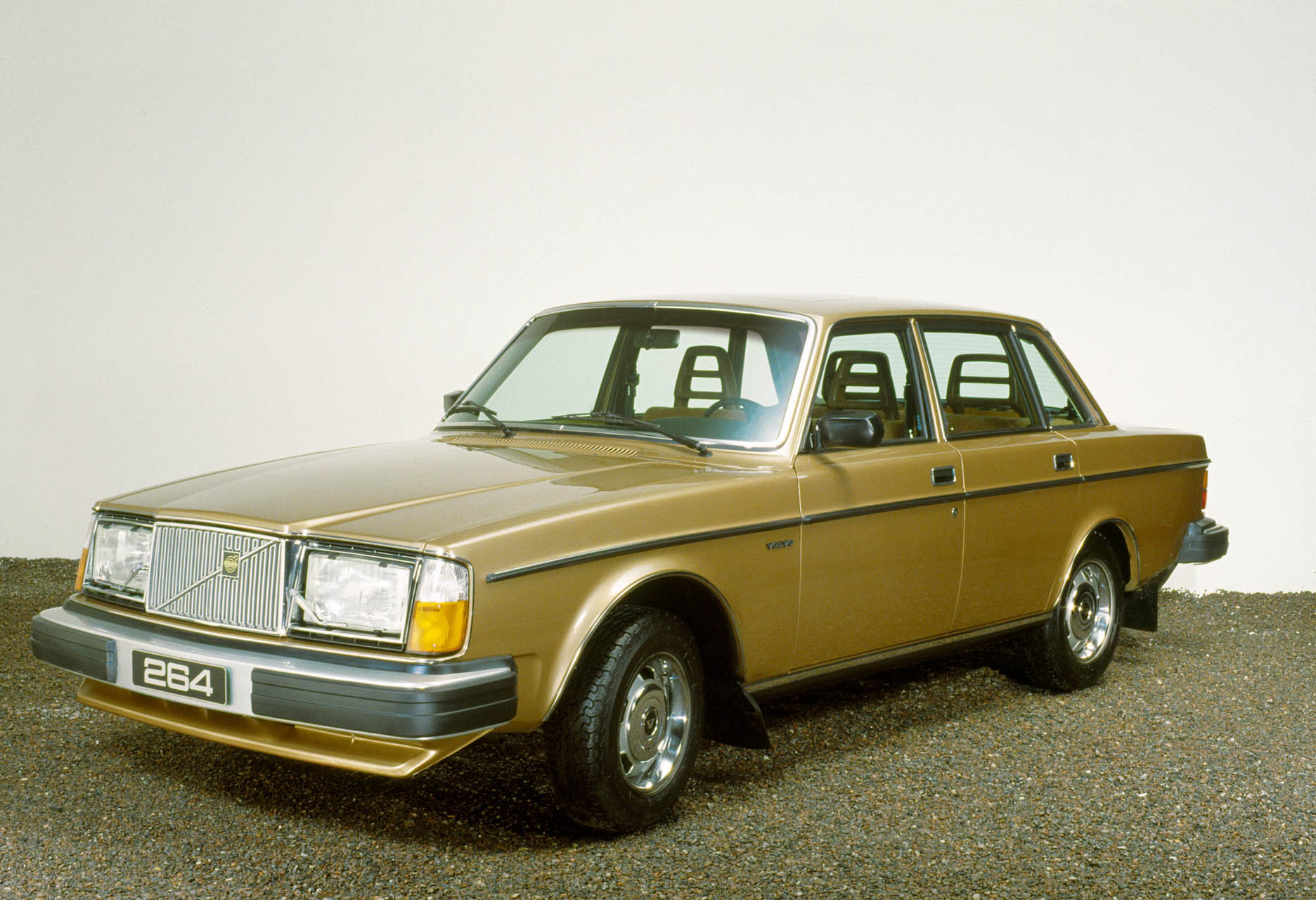 6199 Volvo 264 GLE