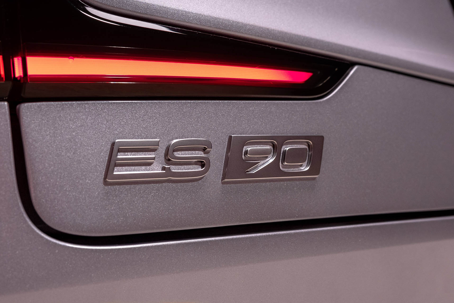 342397 Volvo ES90 Exterior