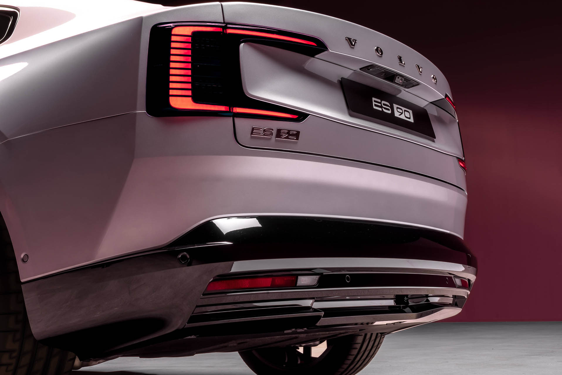 342409 Volvo ES90 Exterior