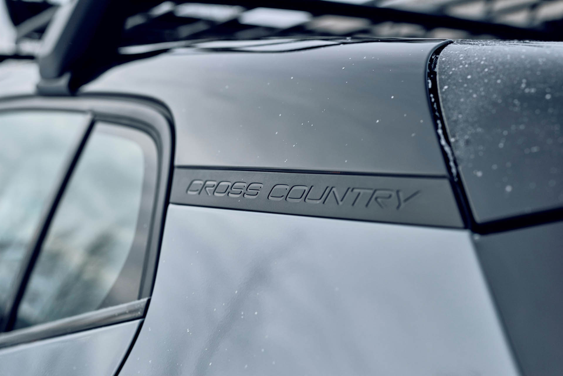 Volvo EX30 Cross Country 09