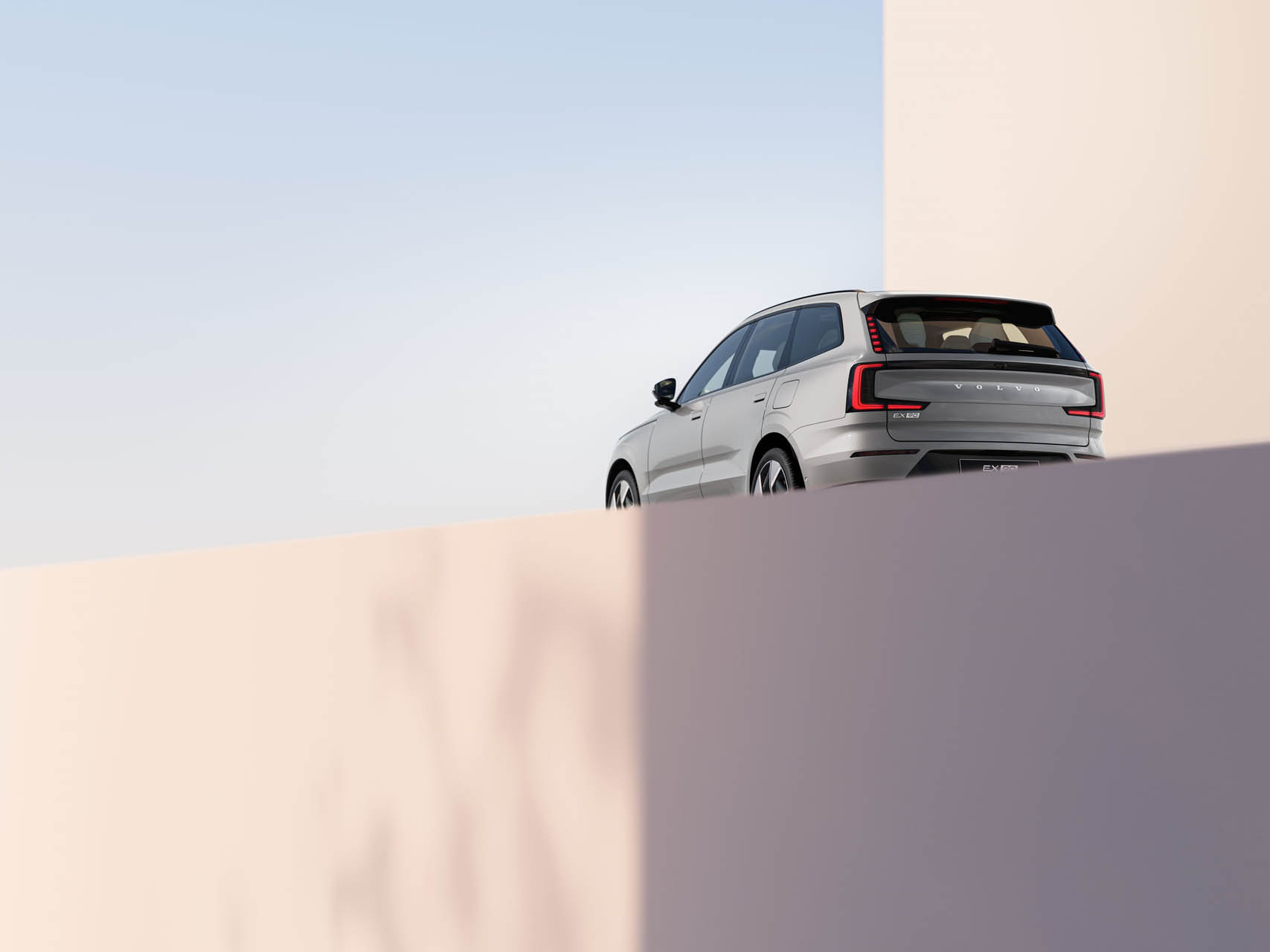 Volvo EX90 30