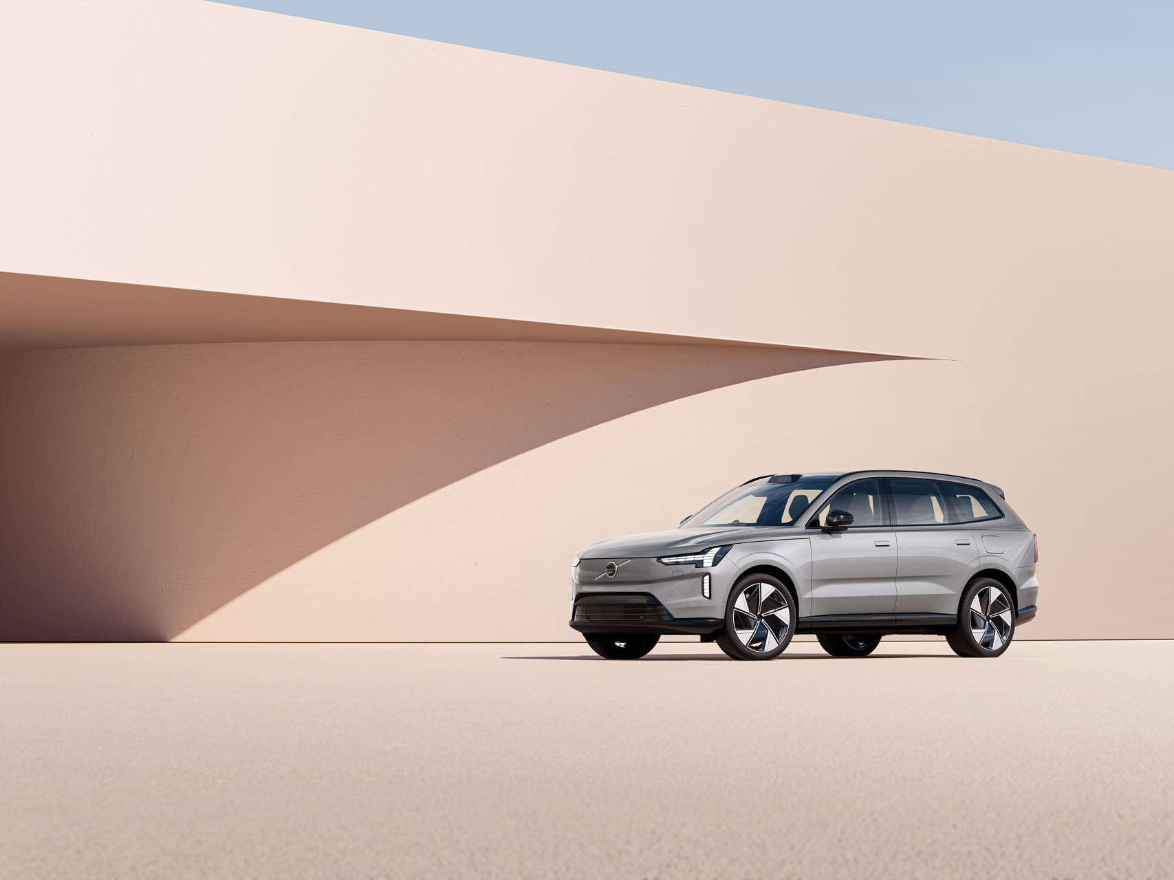Volvo EX90 33