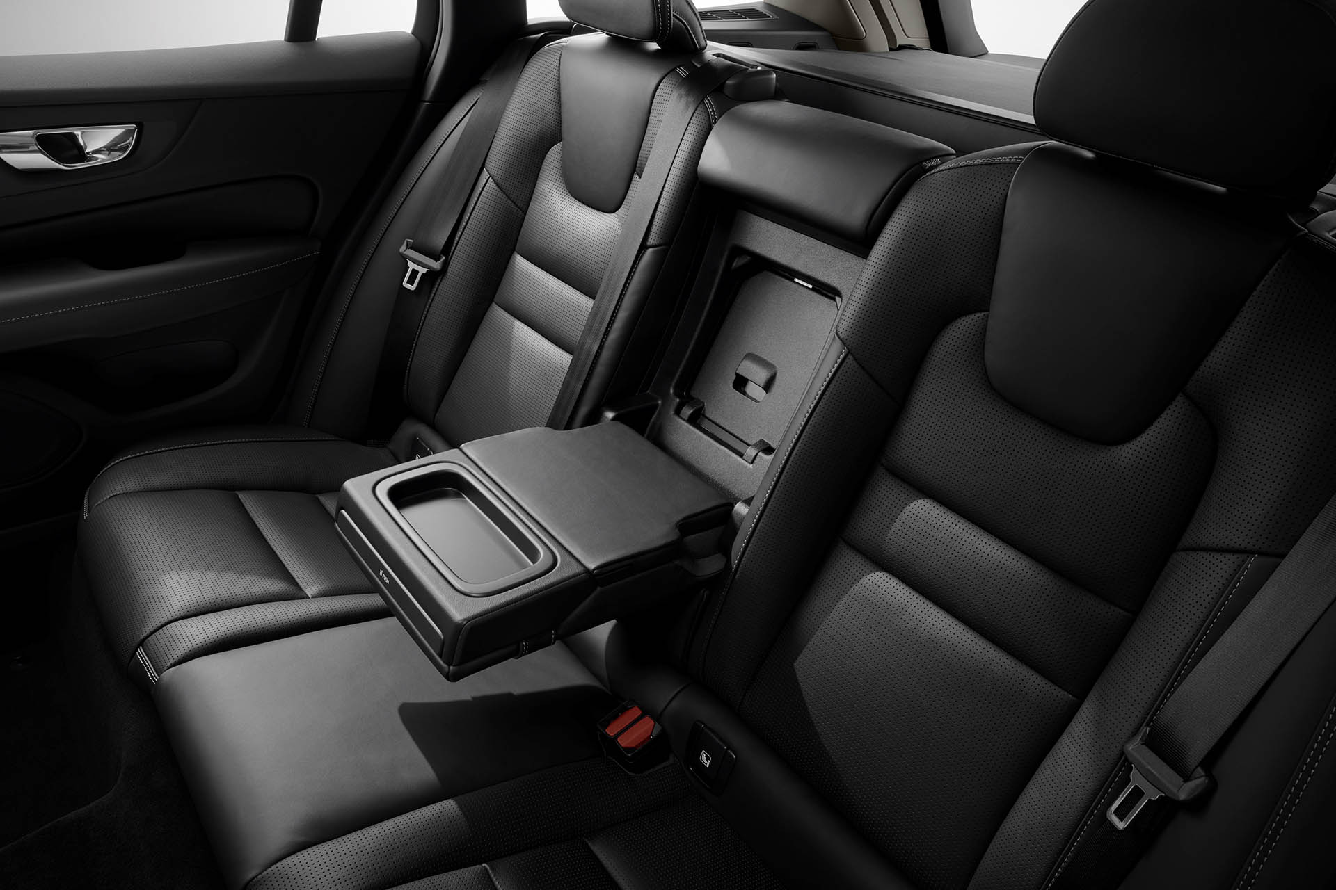 volvov60-2018belso08