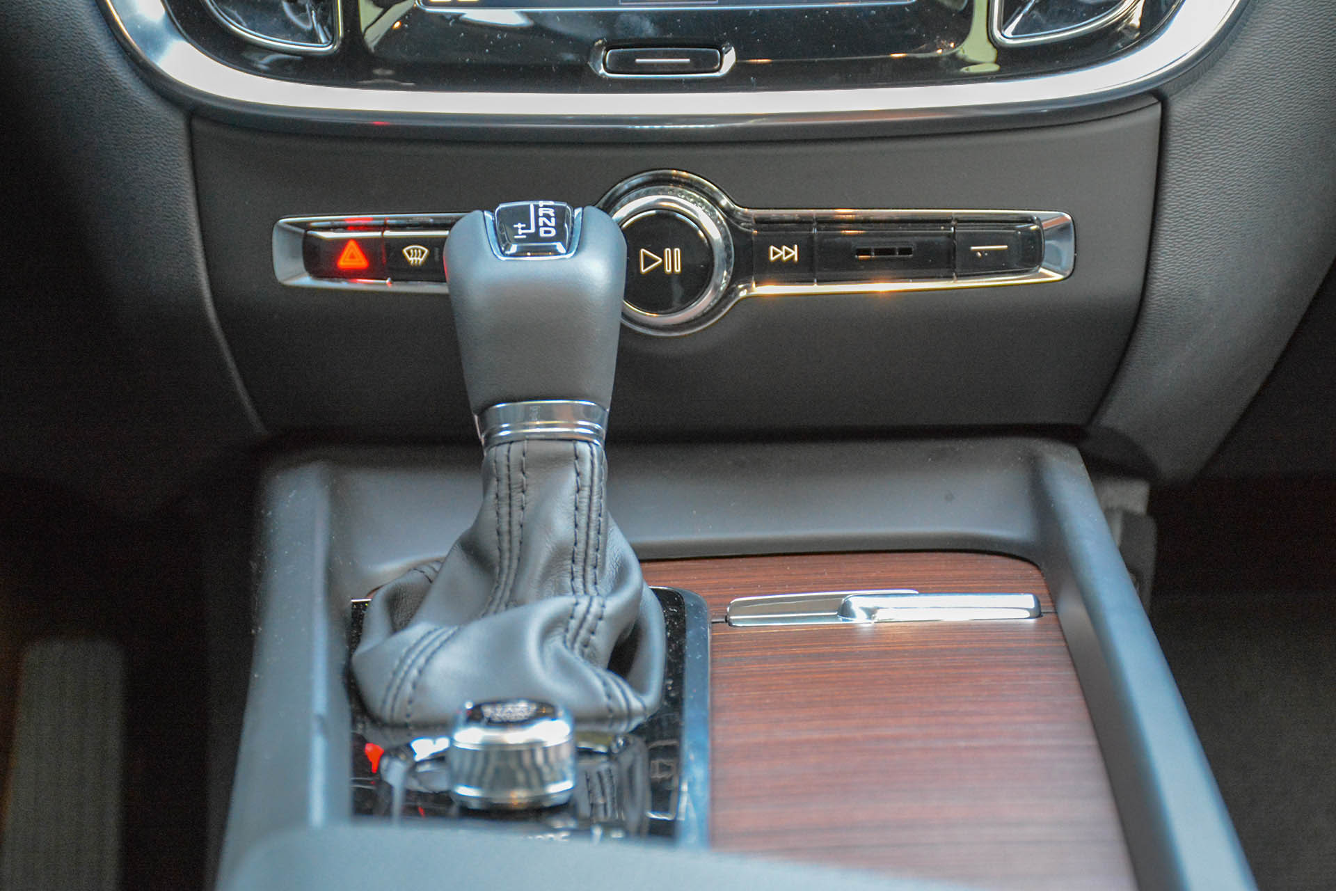 volvov60crosscountryd4awd20
