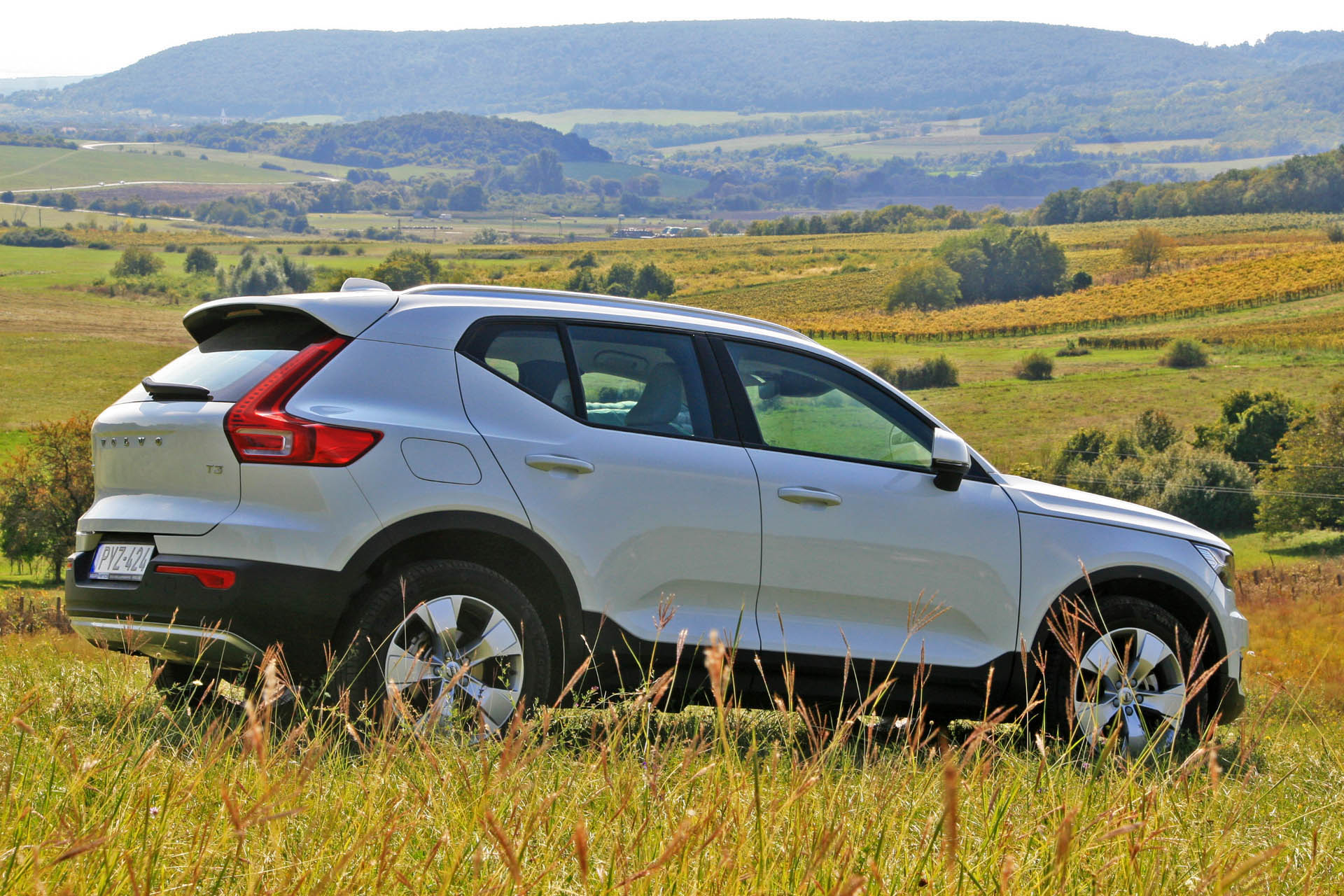 volvoxc40t3momentum2018sz