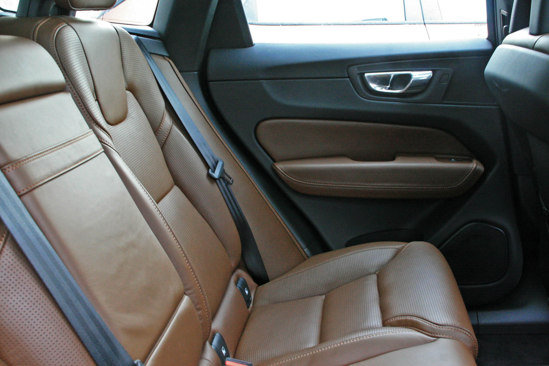 volvoxc60d4w
