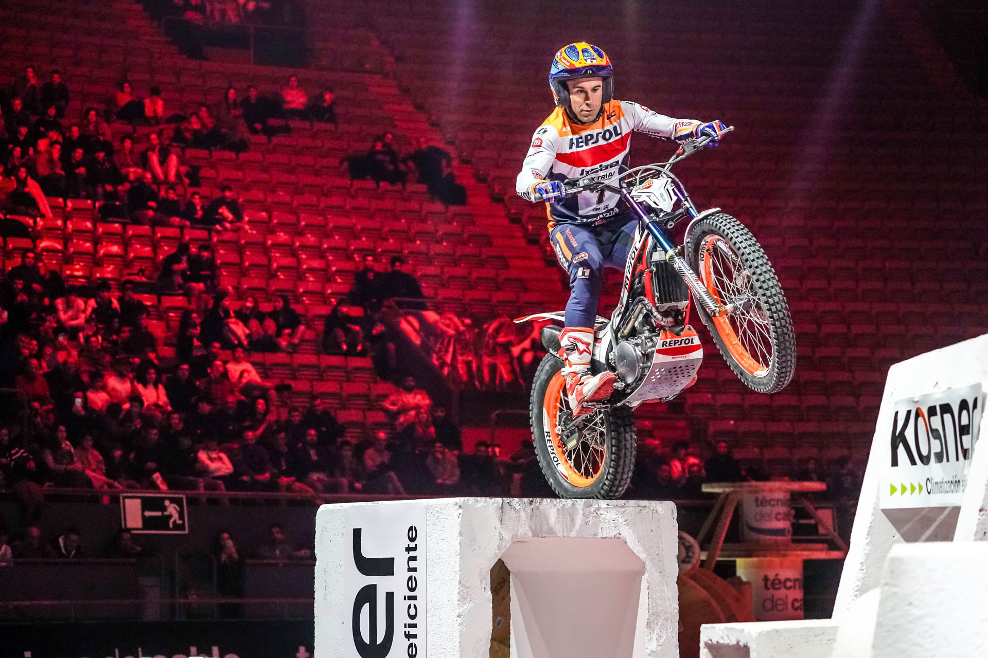 542745 Beyond the bike Celebrating the winningest Champion of them all